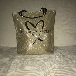💲⬇️VICTORIA’S SECRET TOTE